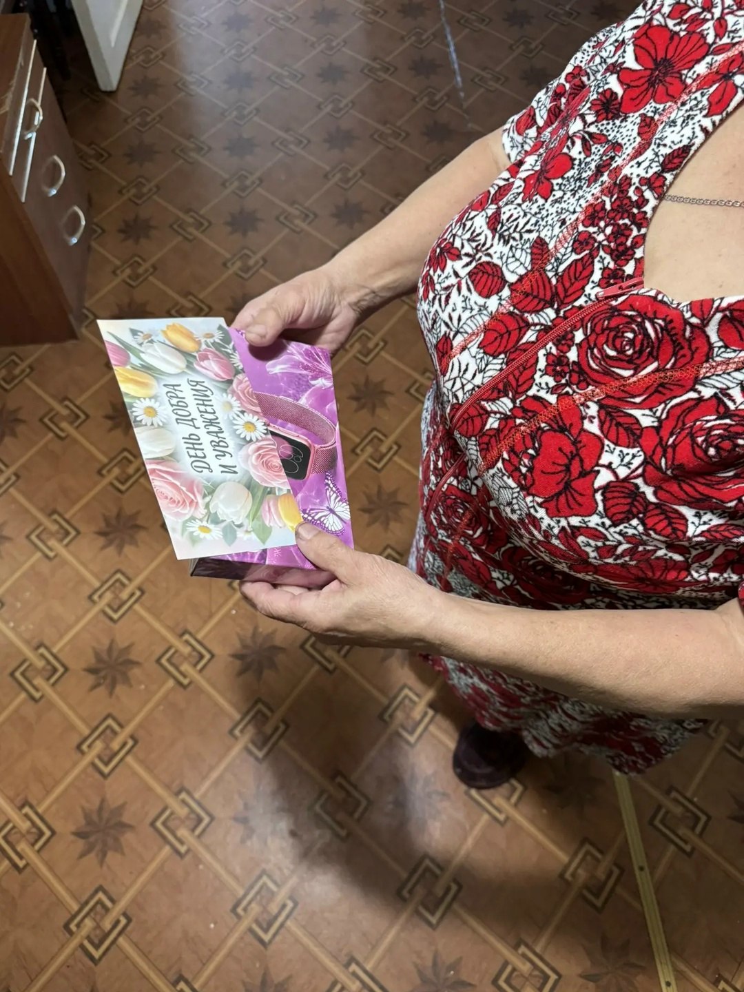 После просьбы пустить автобус жительнице Ярославской области подарили шагомер