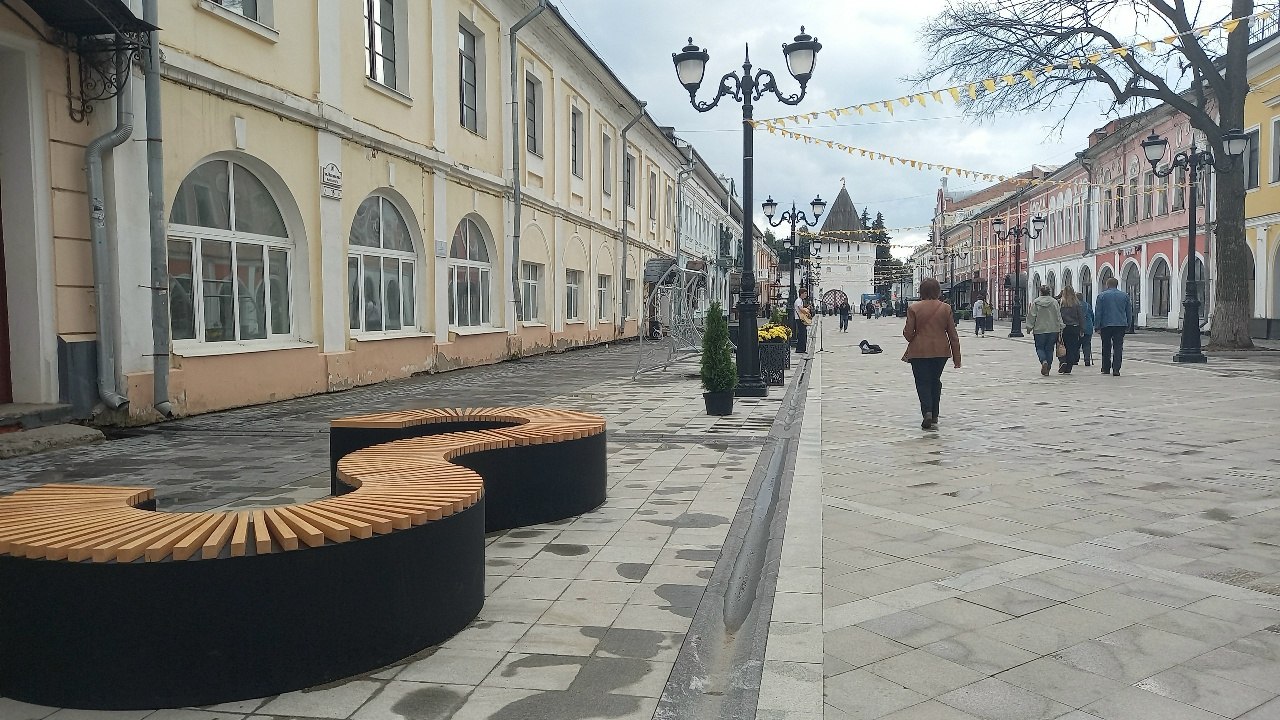 В Ярославле жители дома на пешеходной улице остались без горячей воды и ТВ